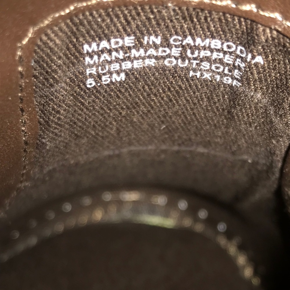 Micheal Kors Shoes - Picture 3 of 5
